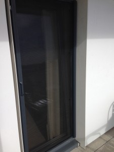 Phantom retractable flyscreen door